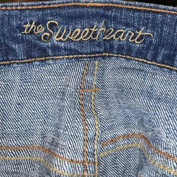 Old Navy Bootcut Jeans - Picture 5 of 5